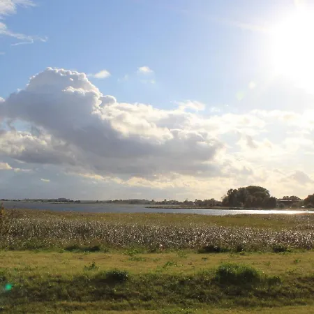 Feriehus Reetdachhaus Windsbraut Breege