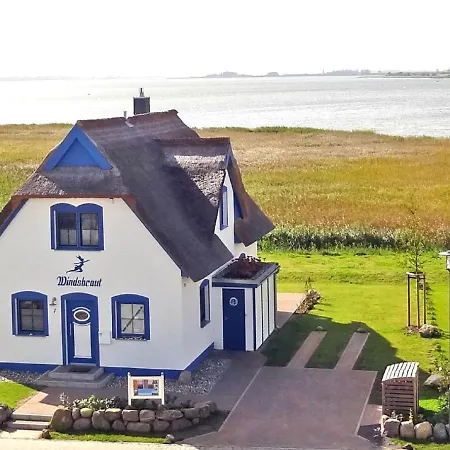 Reetdachhaus Windsbraut Feriehus *